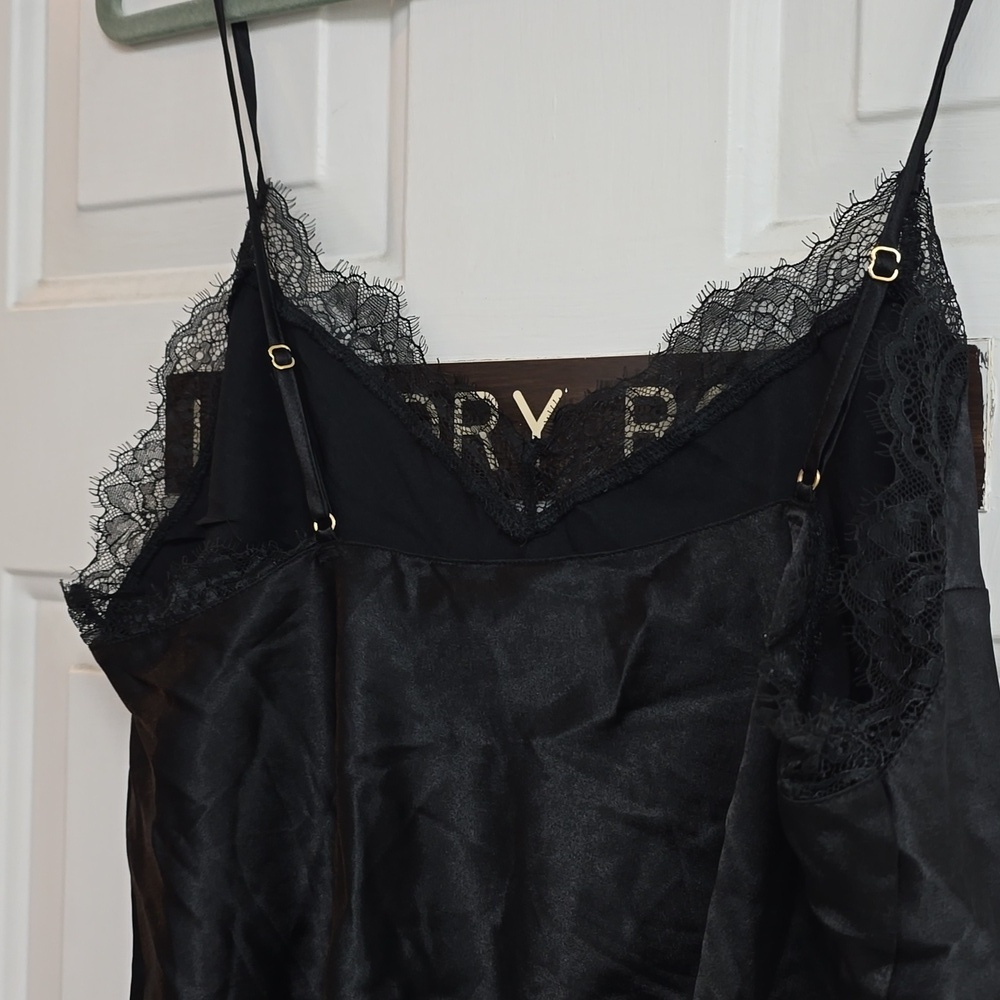 Victoria's Secret Black Lace Cami Top - Picture 5 of 8
